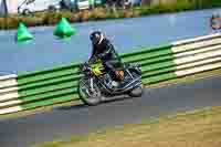 Vintage-motorcycle-club;eventdigitalimages;mallory-park;mallory-park-trackday-photographs;no-limits-trackdays;peter-wileman-photography;trackday-digital-images;trackday-photos;vmcc-festival-1000-bikes-photographs